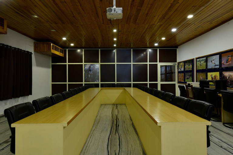 Food & Drinks 3, Hotel Sunbird, Bharatpur