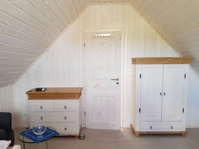 Interior 3, Beaver Modern Retreat, Barnim