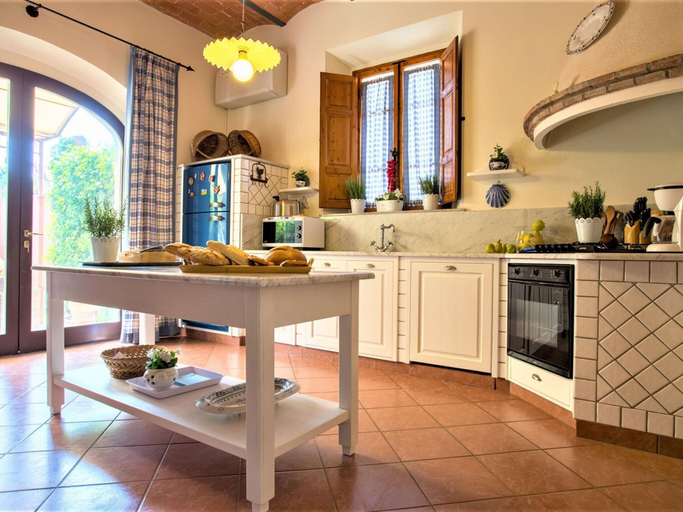 Private kitchen 4, Peccioli Villa Retreat, Pisa
