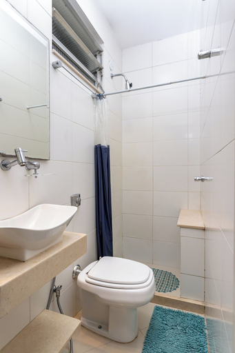 Bathroom 3, PI-350, Rio de Janeiro