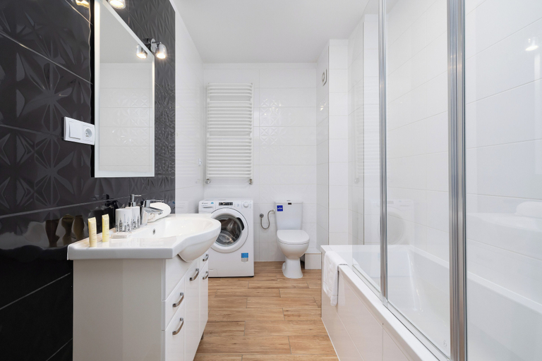 Bathroom 4, Air-conditioned Apartment by Renters, Kraków City
