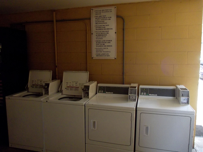 Others 5, Econo Lodge Mansfield, De Soto