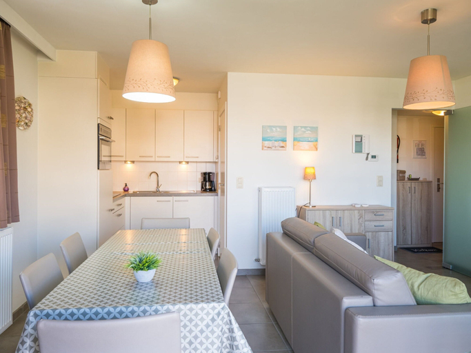 Private kitchen 5, Amazing Apartment on the First Floor, West-Vlaanderen