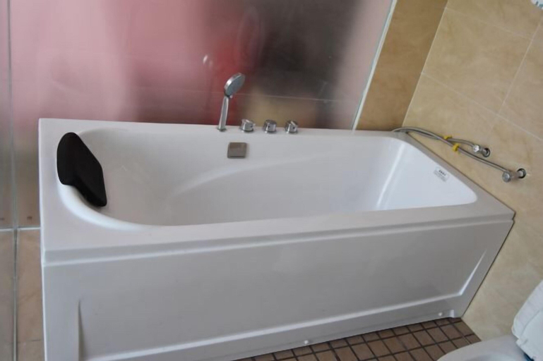 Bathroom 6
