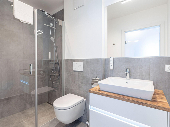 Bathroom 4, Apartment With Shared Infinity Pool, Sankt Johann im Pongau