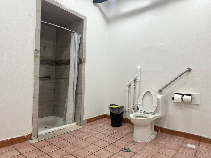 Bathroom 5, Entella Hotel, San Francisco