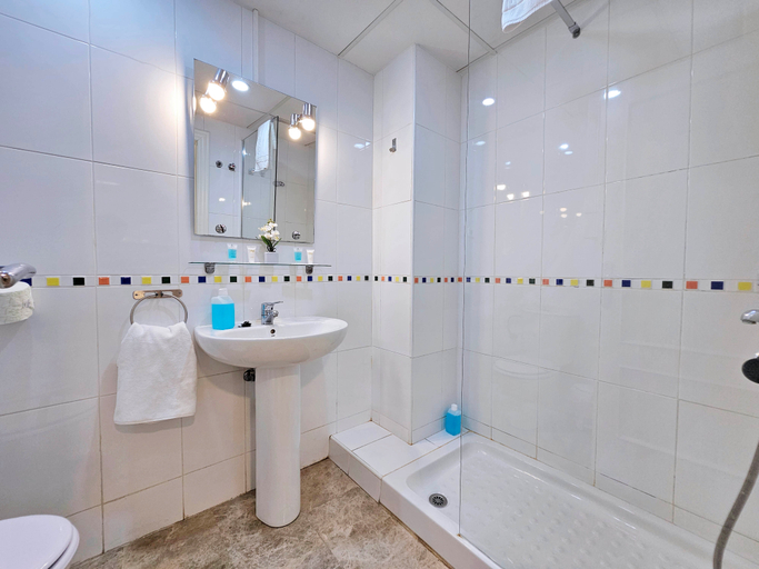 Bathroom 5, Apartamentos Turisticos Alba Cartagena Centro, Murcia
