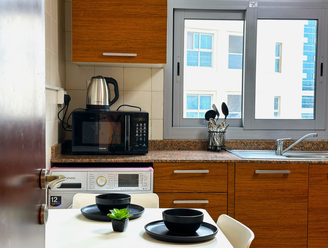 Private kitchen 3, WOW Studio w Balcony and Canal View, Dubai