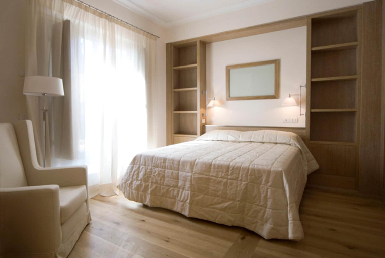 Others 3, Palagio 21 in Chianti With Shared Pool, Florence