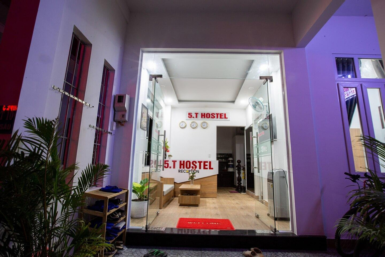 Five T Hostel, Huế
