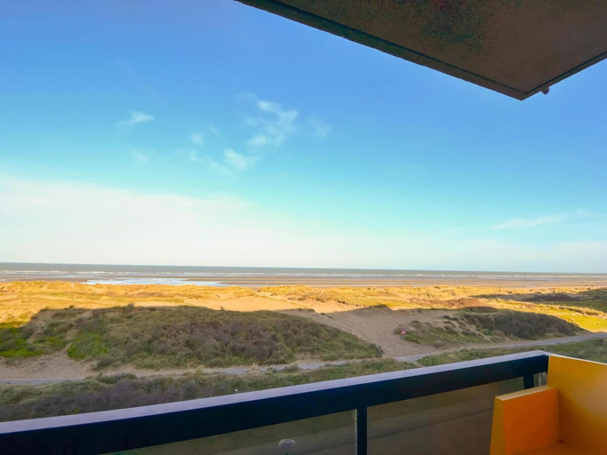 Others 3, Modern Apartment for 4 People With View, West-Vlaanderen