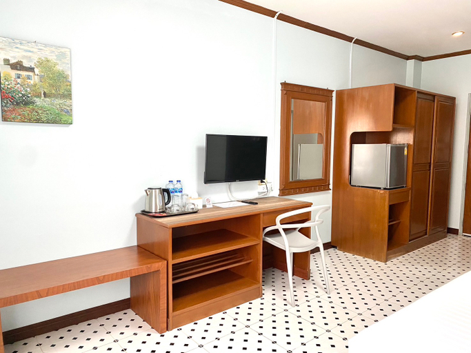 Others 5, Chainat Grand Hotel, Muang Chai Nat