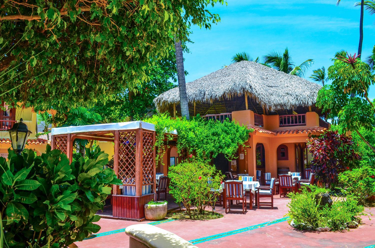 Food & Drinks, La Flor del Caribe Beach & SPA, Salvaleon de Higuey