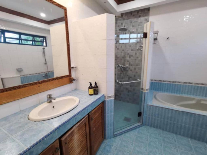 Bedroom 5, Seremban Resort Villa by uBook, Seremban
