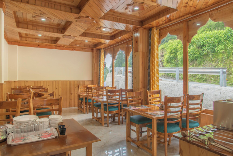 Food & Drinks 4, Jalori Hills, Kullu