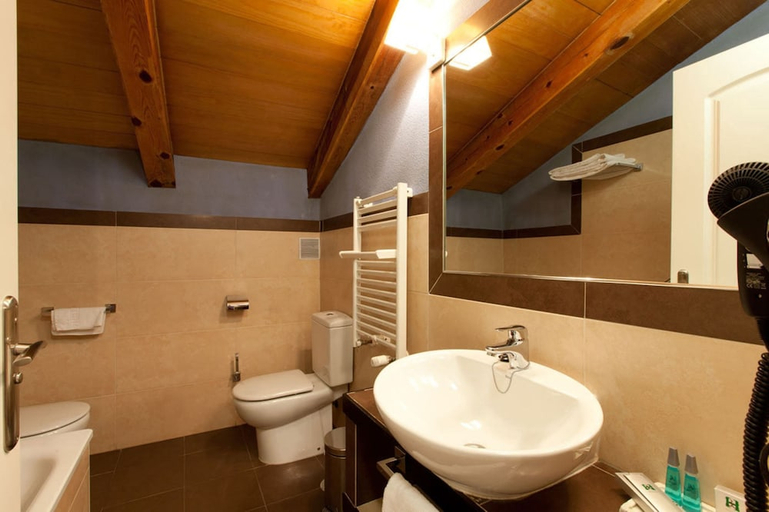 Bathroom 5, Convento del Giraldo, Cuenca