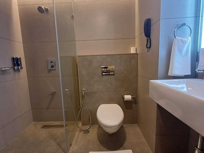 Bathroom 4, Hotel Raai Hosur, Krishnagiri