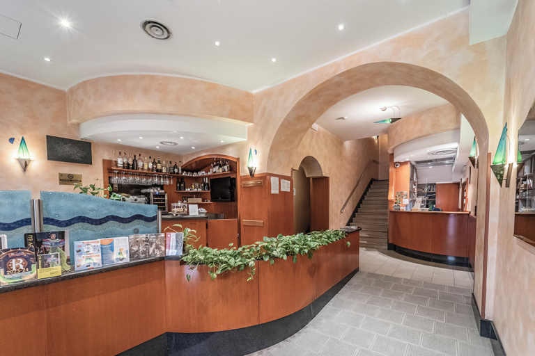 Food & Drinks 5, Hotel Italia, Trieste