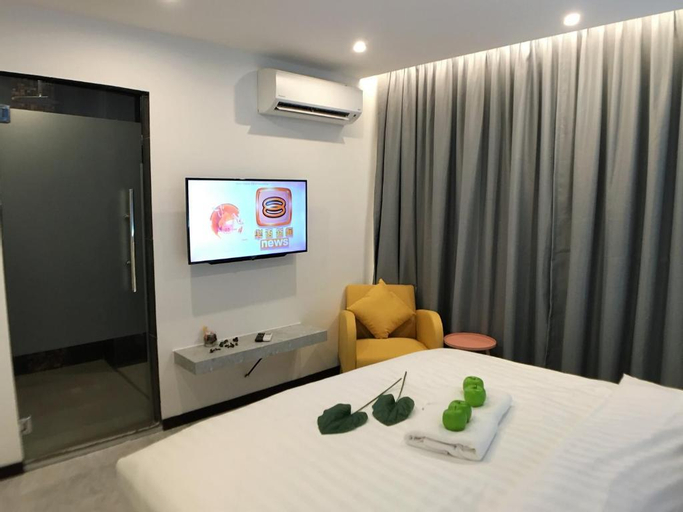 Bedroom 16