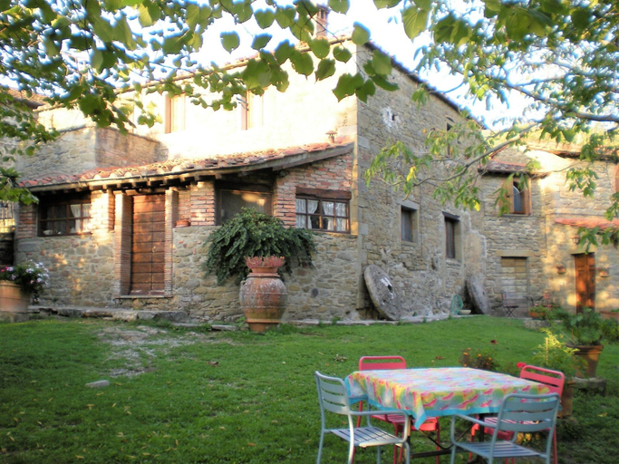 Dining 5, Farmhouse in Cortona With Pool, Arezzo