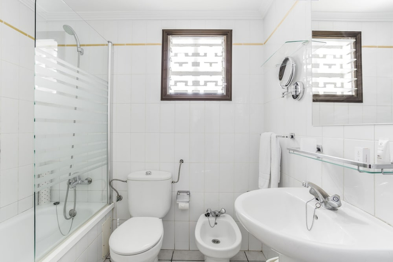 Bathroom 3, Sunset Bay Club, Santa Cruz de Tenerife