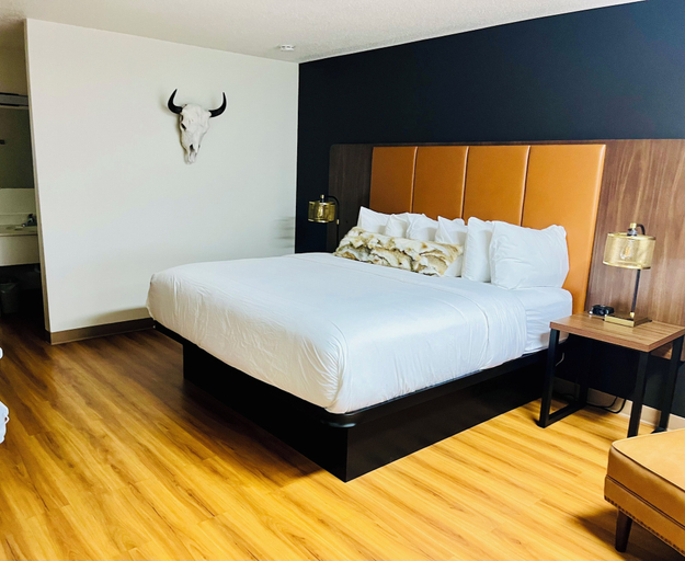 Bedroom 5, Travelodge By Wyndham Wall, Pennington