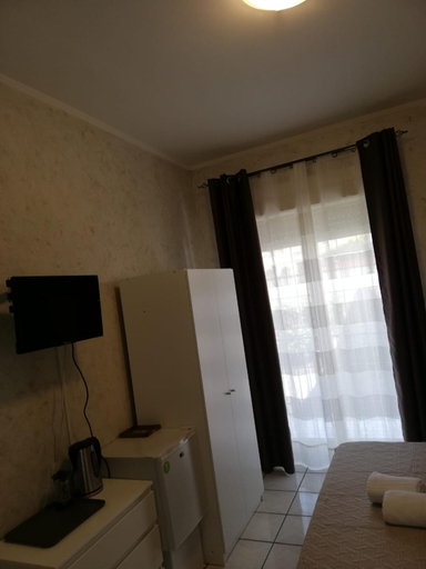 Others 4, B & B AMICI DELL'ETNA, Catania
