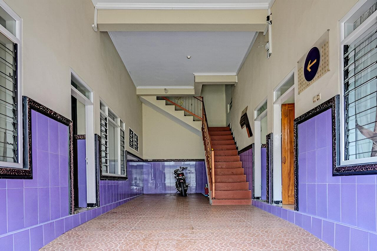Others 4, Graha Batu Mulia, Malang