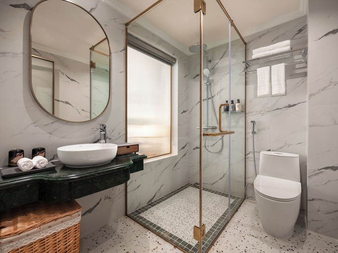 Bathroom 5, L'Signature Hotel & Spa, Hoàn Kiếm
