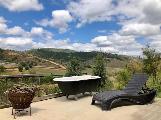 Others 5, The Cave Of Wine by Casavino, Melipilla