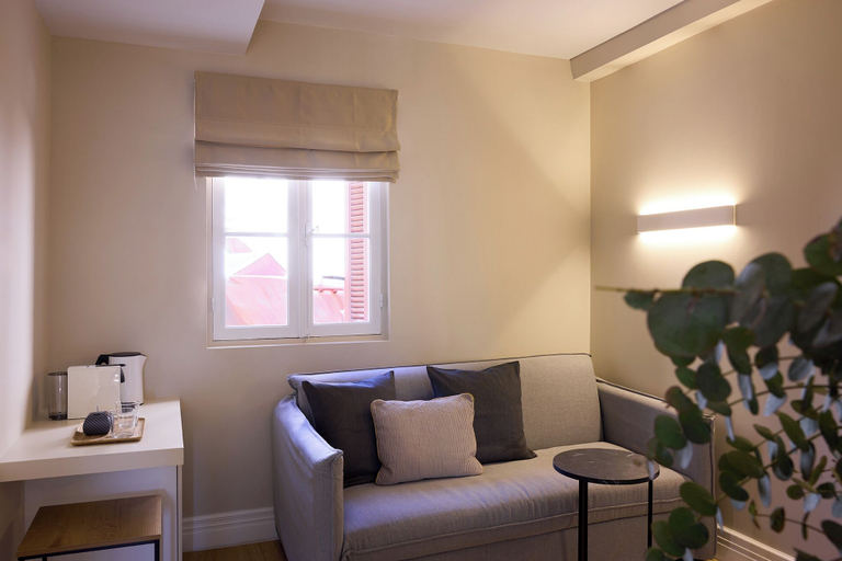 Others 4, Vrachos Athens Suites, Attica