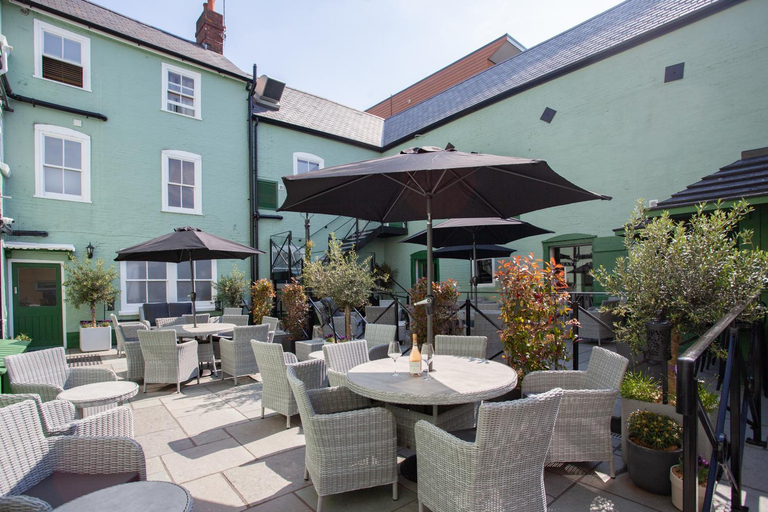 Others 3, The Crown, Poole