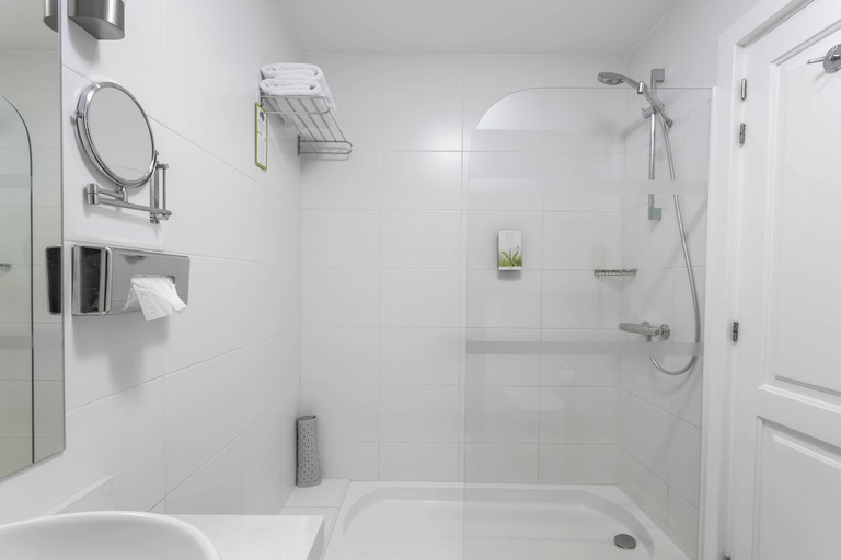 Bathroom 5, Hilton Vacation Club Royal Sunset Beach Club Tenerife, Santa Cruz de Tenerife