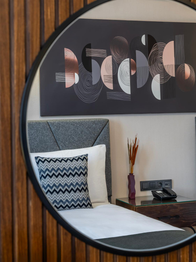 Bedroom 3, Bristol Hotel, Beyoğlu
