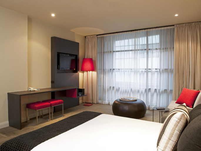 Bedroom 18