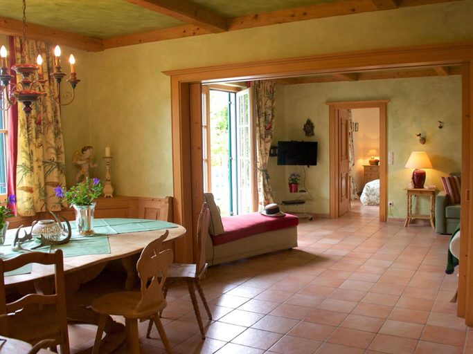 Dining 2, Luxurious Apartment With Sauna, Kitzbühel