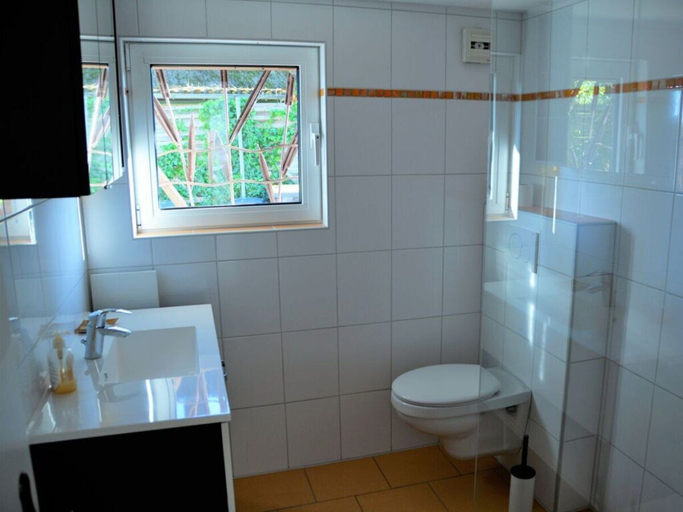 Bathroom, Holiday House House by the Lake, Rostock