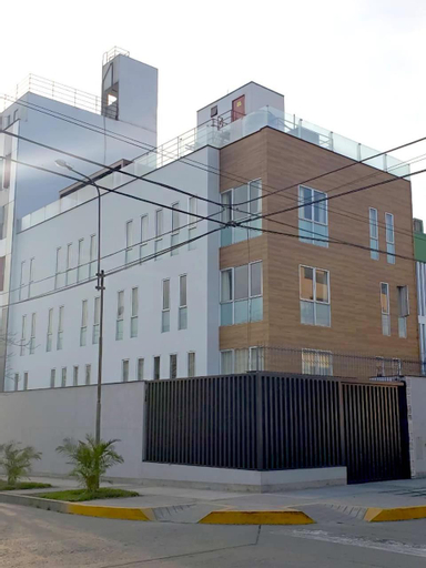 Exterior 9
