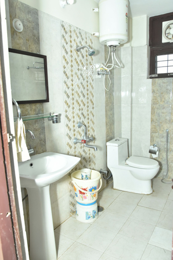 Bathroom 3, Goroomgo Hotel Hill View Homes Bhimtal, Nainital