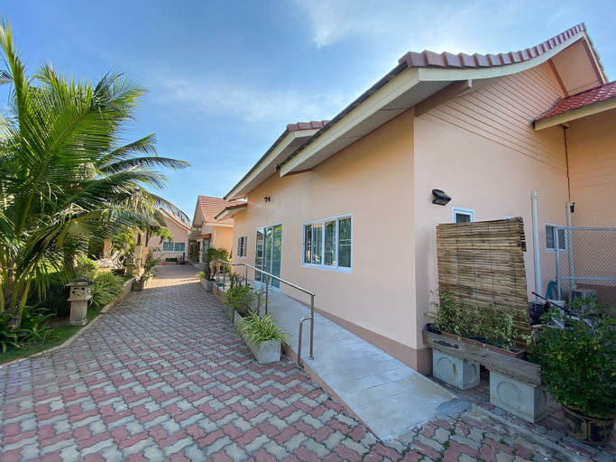 Exterior & Views 2, Chang Noi wheelchair accessible resort, Pran Buri
