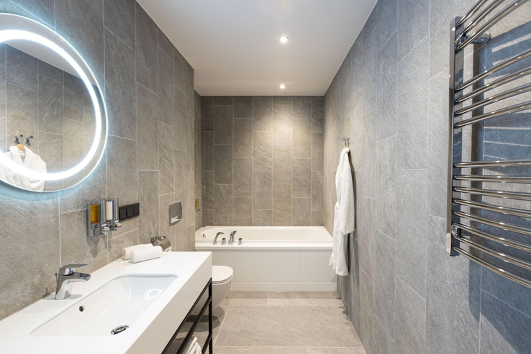 Bathroom 4, Vilnius Grand Resort, Vilniaus