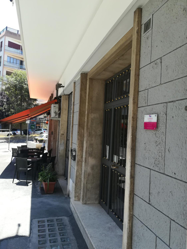 Exterior & Views 2, Lanzies Guesthouse, Rome