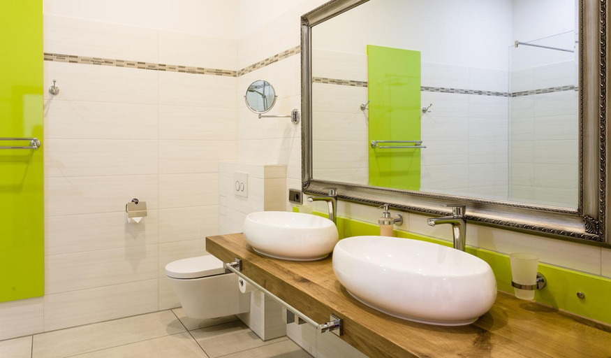 Bathroom 2, Wuschl Lounge, Aichach-Friedberg