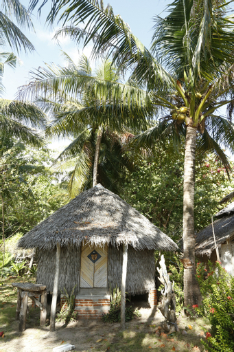 Exterior 6