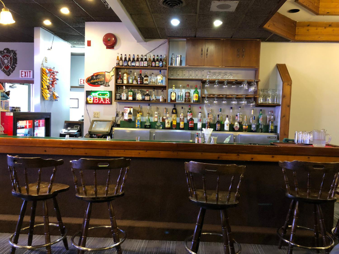 Food & Drinks 4, Agassiz Hotel and Restaurant - Under New Management, Division No. 17