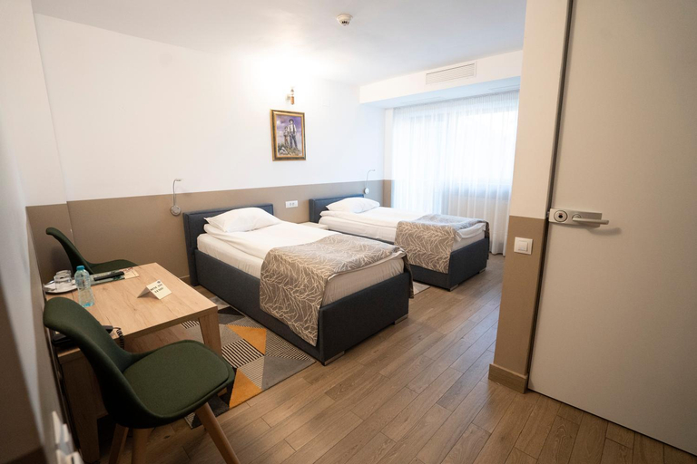 Others 4, Hotel Mariko Inn, Roman