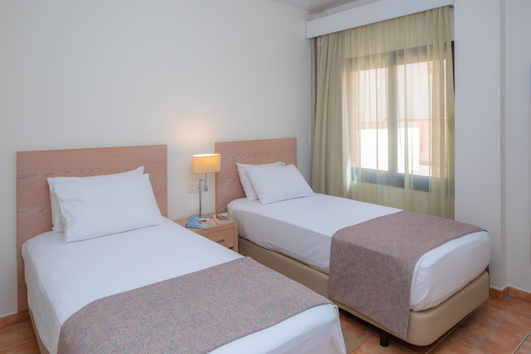 Bedroom 3, Hilton Vacation Club Royal Sunset Beach Club Tenerife, Santa Cruz de Tenerife