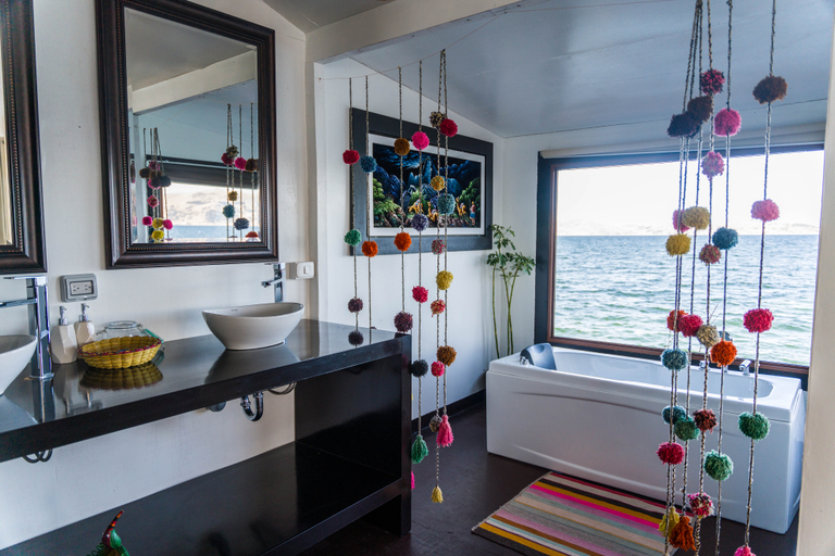 Bathroom 4, Uros Titicaca Lodge Puno Peru, Lago Titicaca