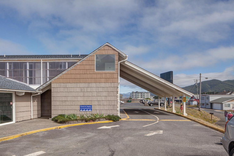 Others 4, Silver Sands, Tillamook