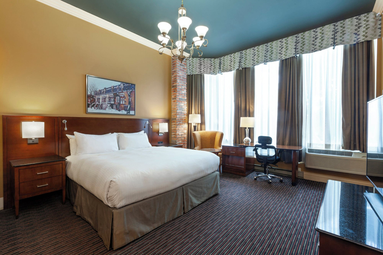 Bedroom 3, Le Nouvel Hotel, Montréal